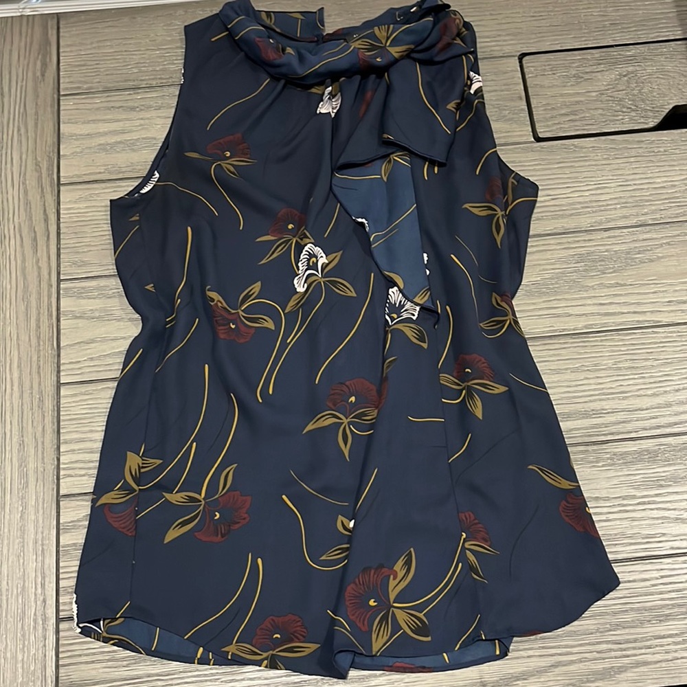 Ann Taylor Factory Mock Neck Draped Front Floral Sleeveless Blouse Size Small